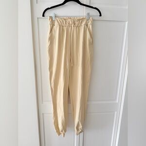 Lululemon Keep Moving Joggers | Buttery Nulu™ Waistband | Yellow | Size 4
